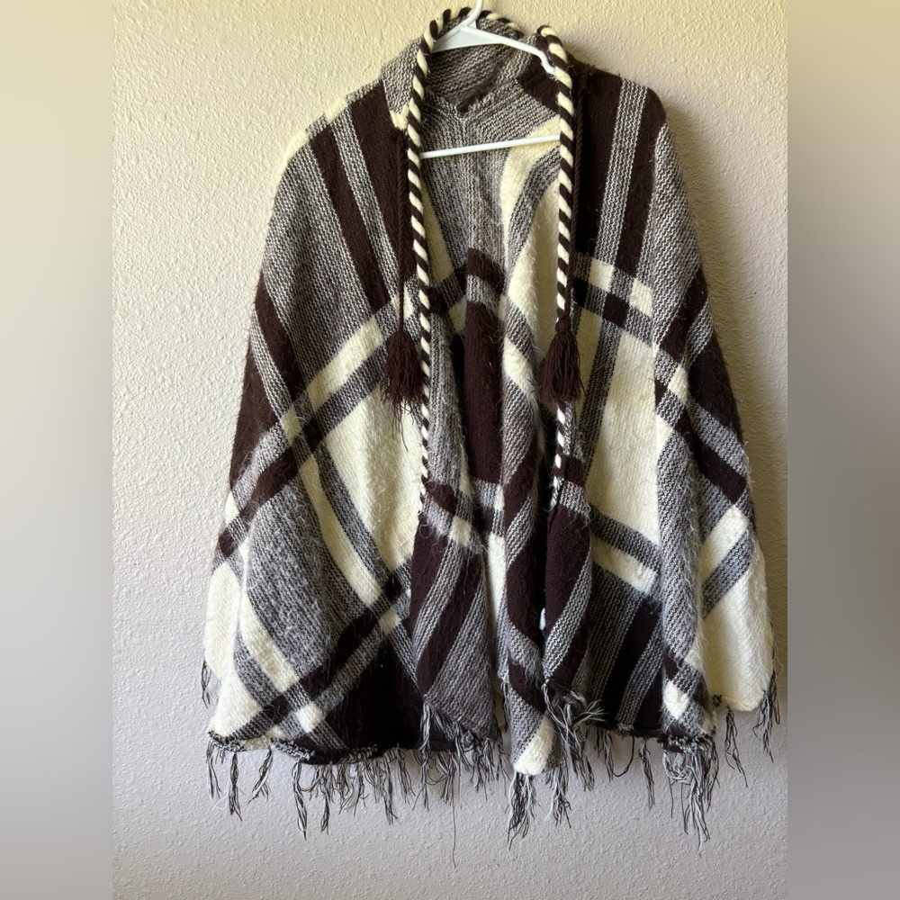Pancho Open Knit Brown And Cream Colored Fall Fashion